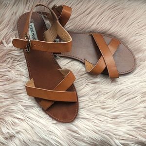 Steve Madden tan sandals